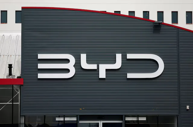 BYD Unveils Shark Pickup Truck: A Global Hybrid Powerhouse