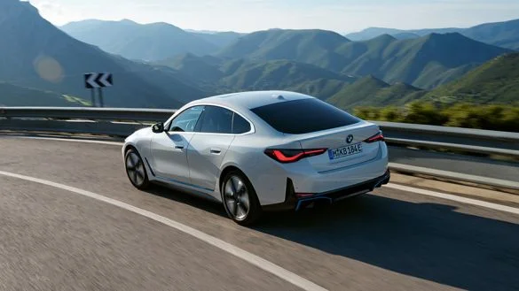 BMW Unveils Updated 2025 I4 Electric Sedan