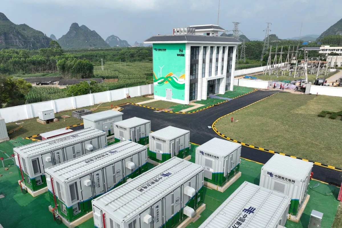 China Unveils First Large-Scale Sodium Ion Battery Storage Station, Ushering in New Era for Sustainable Energy