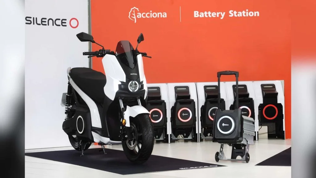 Nissan and Silence Partner to Bring Electric Scooters and Mini Cars to Europe