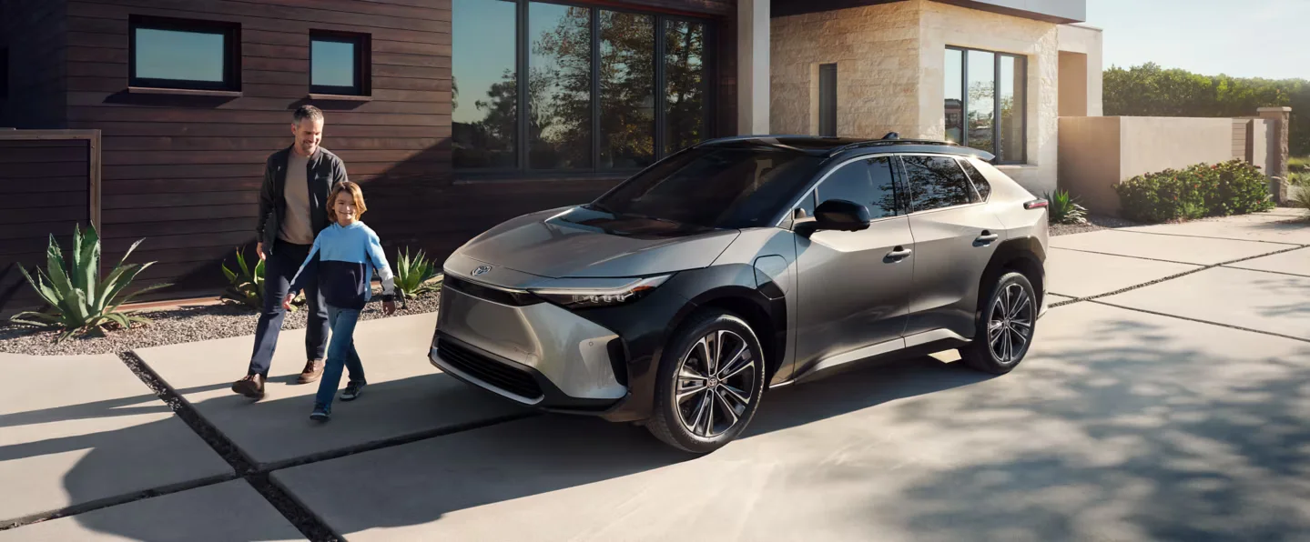 Discover Toyota’s Secret Weapon: The Electric SUV That’s Turning Heads and Charging Ahead