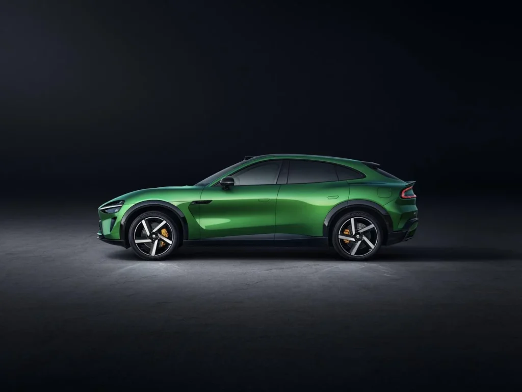 Xiaomi’s YU7 Electric SUV Ignites Ferrari Fever in China