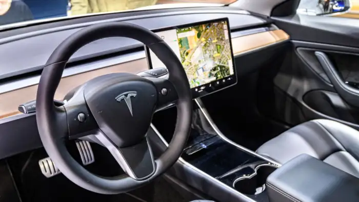Tesla’s Robotaxi Revolution Stalled? Why Texas Lawmakers Are Slamming the Brakes