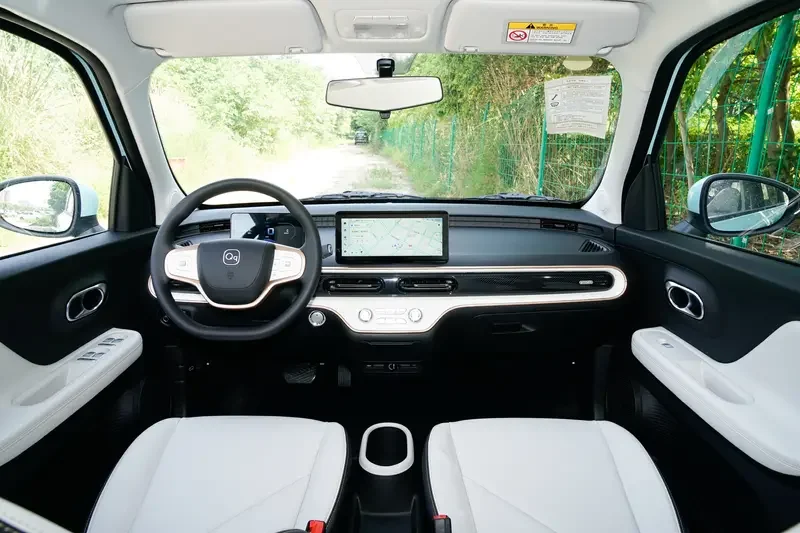 This $8,300 Electric Car Just Changed the Game – 405 KM Range & Insane Features
